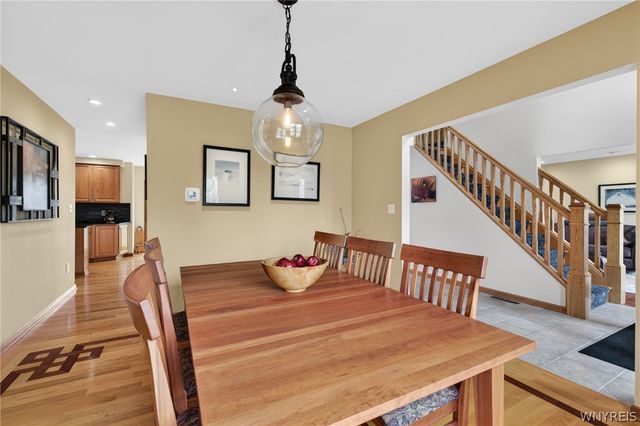 270 Woodstream Drive, Grand Island, NY 14072