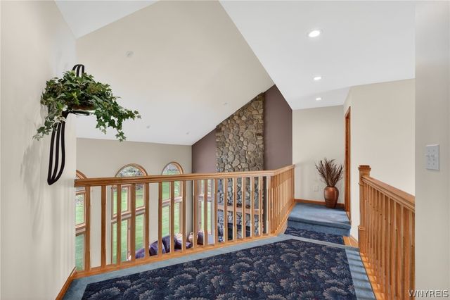 270 Woodstream Drive, Grand Island, NY 14072