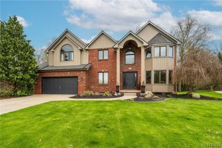 270 Woodstream Drive, Grand Island, NY 14072