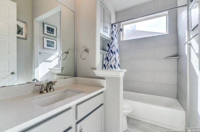 29043 Front Gate, Fair Oaks Ranch, TX 78015