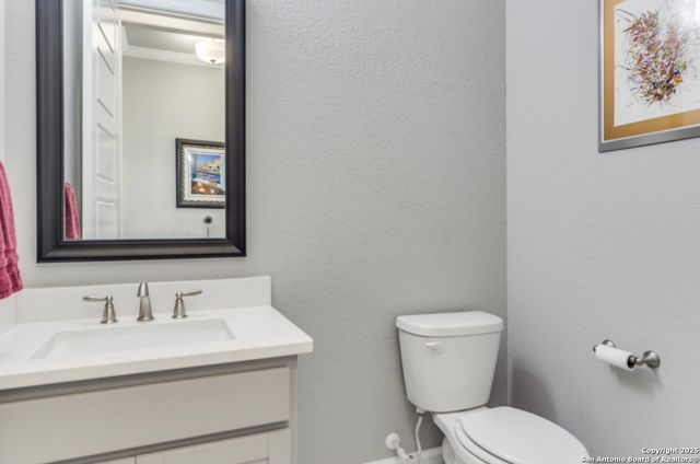 29043 Front Gate, Fair Oaks Ranch, TX 78015