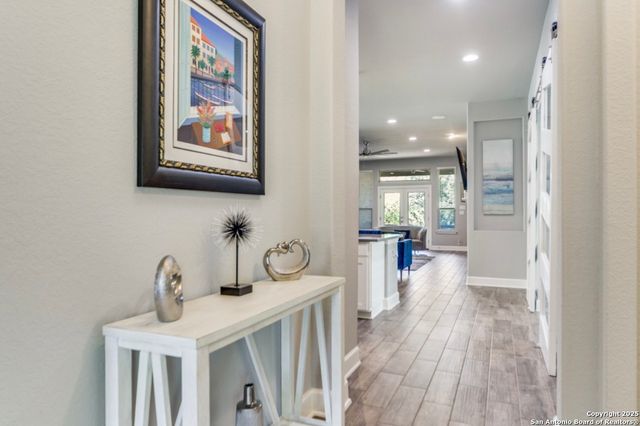 29043 Front Gate, Fair Oaks Ranch, TX 78015