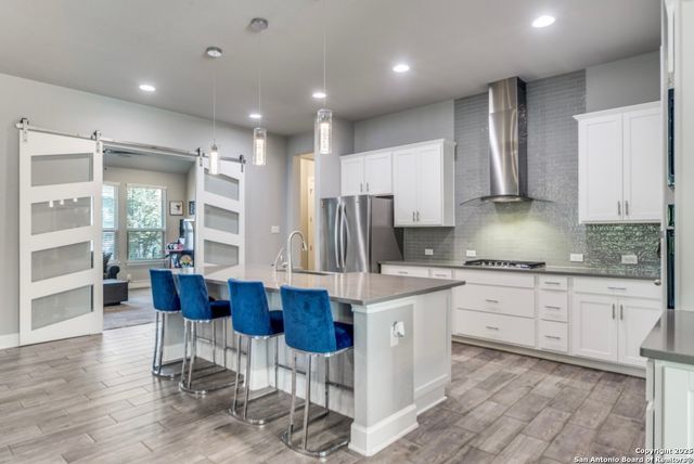 29043 Front Gate, Fair Oaks Ranch, TX 78015