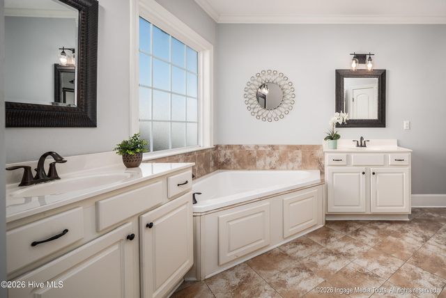 2324 Dovedale Drive B, Greenville, NC 27834