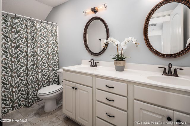 2324 Dovedale Drive B, Greenville, NC 27834