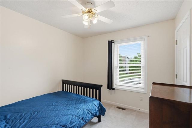 200 N Highland Drive, Raymore, MO 64083