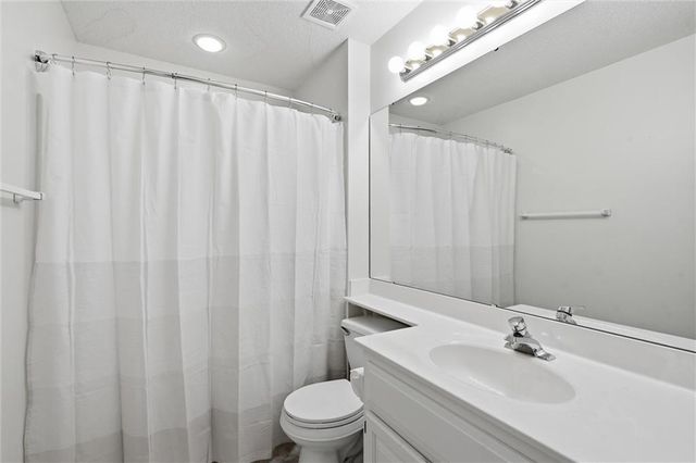 200 N Highland Drive, Raymore, MO 64083