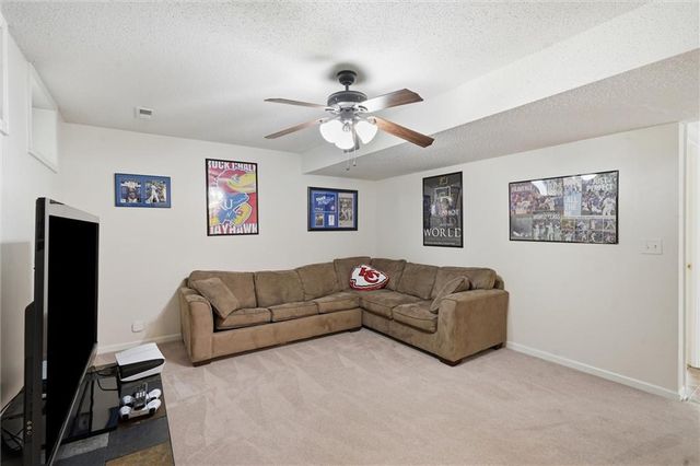 200 N Highland Drive, Raymore, MO 64083