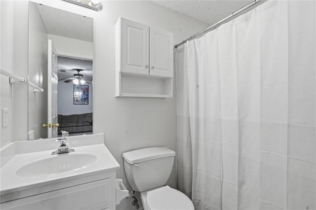 200 N Highland Drive, Raymore, MO 64083