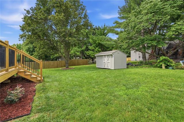 200 N Highland Drive, Raymore, MO 64083