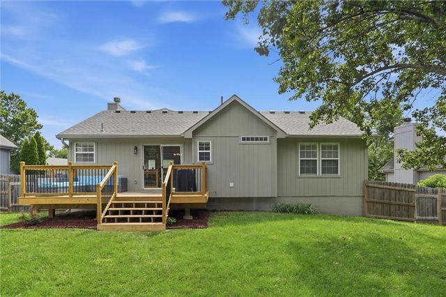 200 N Highland Drive, Raymore, MO 64083