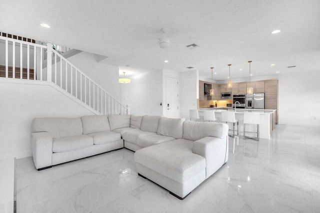 15395 Green River Court, Delray Beach, FL 33446