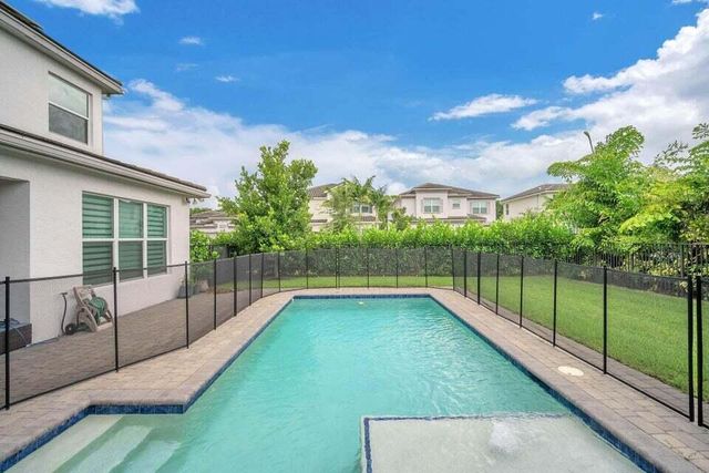 15395 Green River Court, Delray Beach, FL 33446