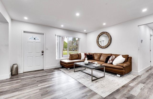 3201 SW 9th Avenue, Fort Lauderdale, FL 33315