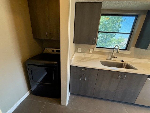 320 Queens Court N, Mansfield, TX 76063