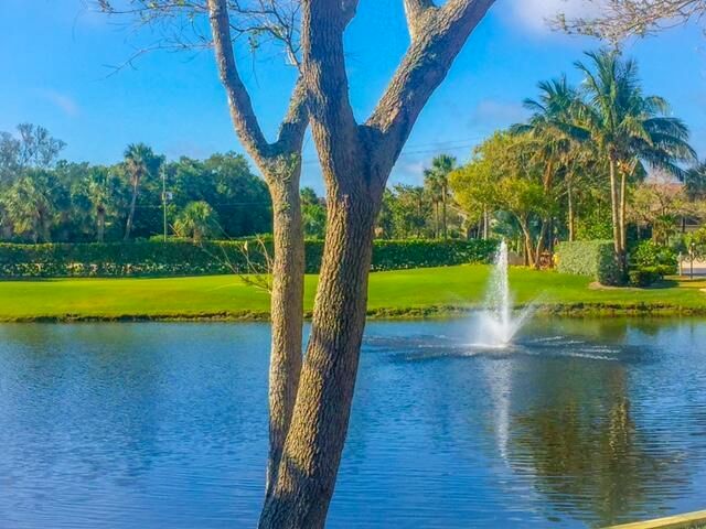 2707 Fairway Drive N, Jupiter, FL 33477