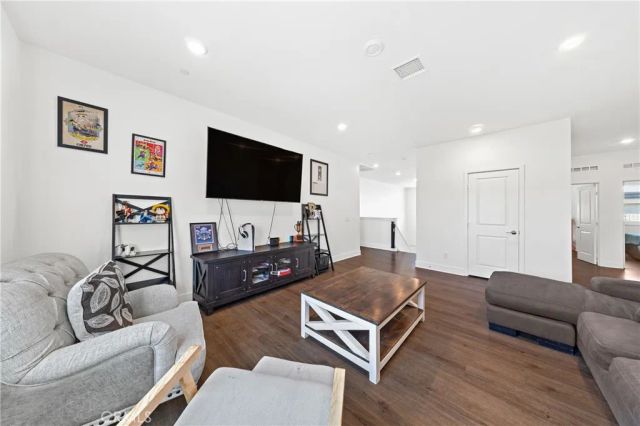 33067 Chartreuse, Winchester, CA 92596
