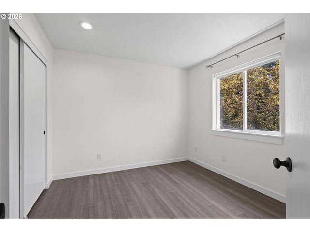 410 E BRANDON Dr, Newberg, OR 97132