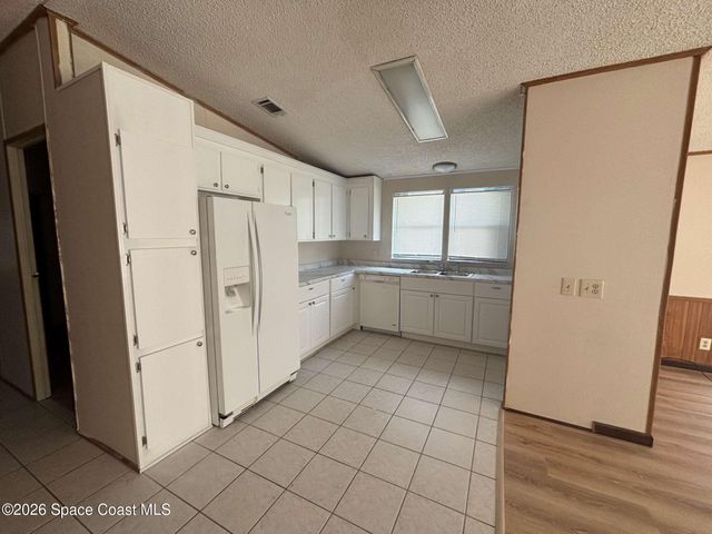 1924 Seagrape Street NE, Palm Bay, FL 32905