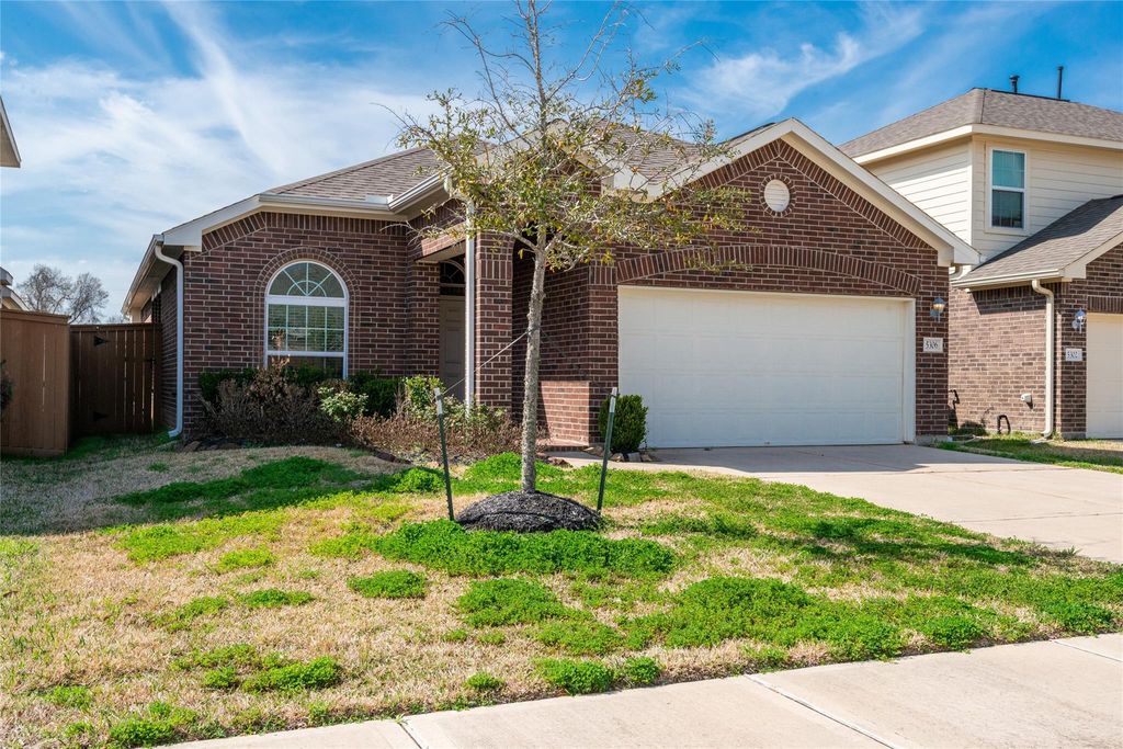 5306 Windy Plantation Drive, Brookshire, TX 77423