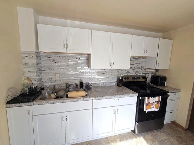 1342 Kenwood Avenue, Beloit, WI 53511