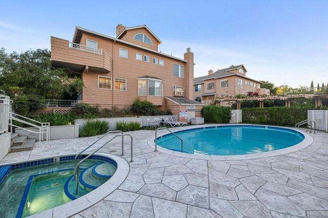 444 San Antonio Road 2D, Palo Alto, CA 94306