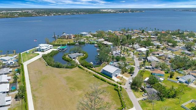217 22ND STREET COURT NE, Bradenton, FL 34208