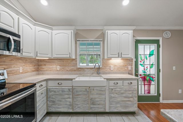 76 Queens Way, Ridgeland, SC 29936