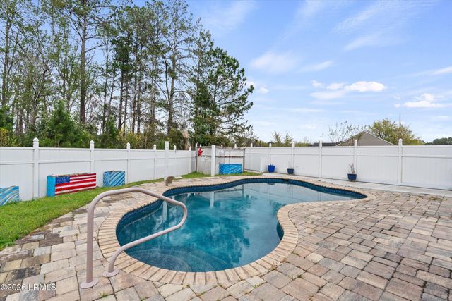 76 Queens Way, Ridgeland, SC 29936