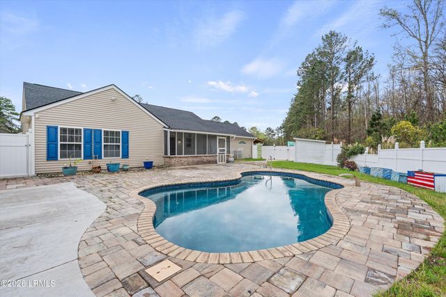 76 Queens Way, Ridgeland, SC 29936