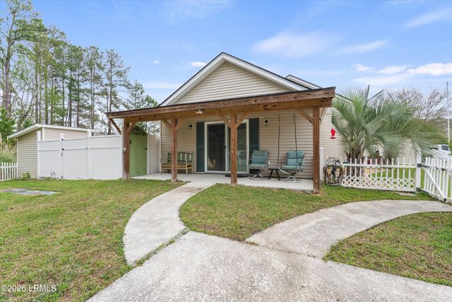 76 Queens Way, Ridgeland, SC 29936