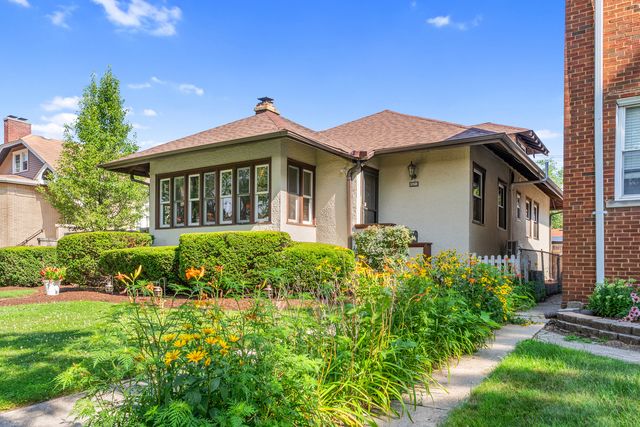 6525 34th Street, Berwyn, IL 60402