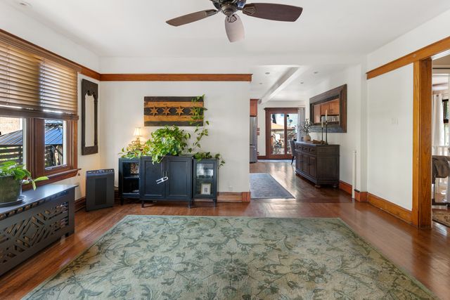6525 34th Street, Berwyn, IL 60402