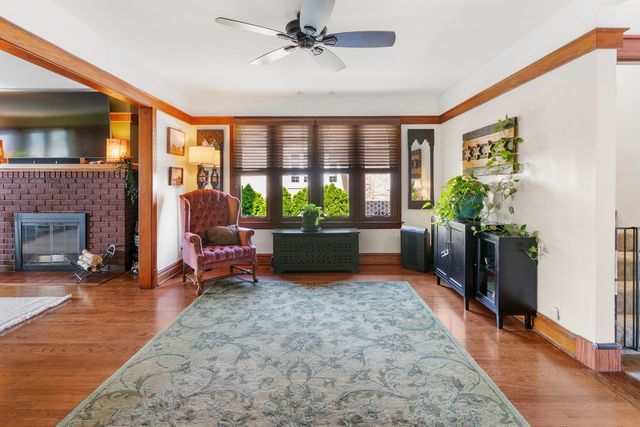6525 34th Street, Berwyn, IL 60402
