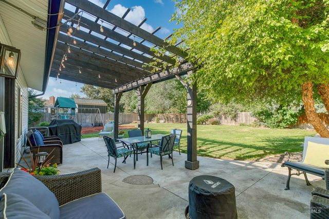 8755 W Wichita Dr, Boise, ID 83709