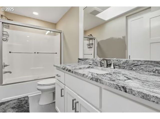 2701 Sw LATOURELL Pl, Troutdale, OR 97060