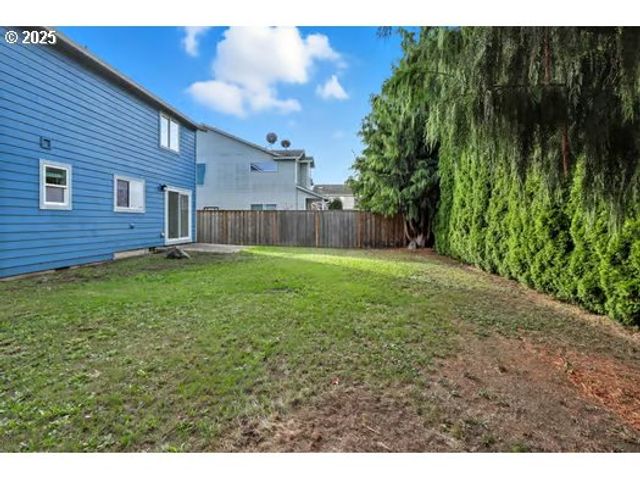 2701 Sw LATOURELL Pl, Troutdale, OR 97060