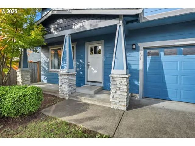 2701 Sw LATOURELL Pl, Troutdale, OR 97060
