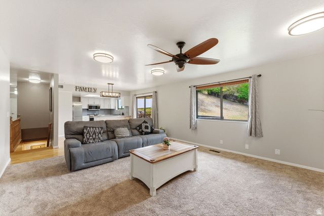 9057 S CHERBOURG PL, Sandy, UT 84093