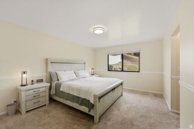 9057 S CHERBOURG PL, Sandy, UT 84093