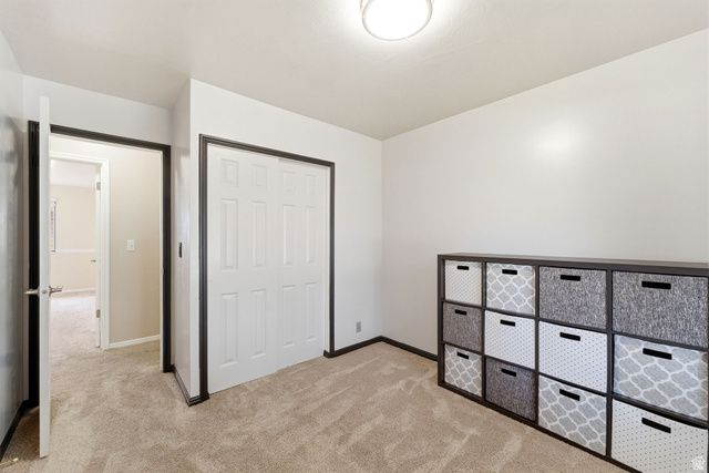9057 S CHERBOURG PL, Sandy, UT 84093