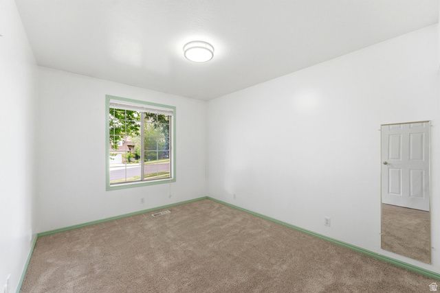 9057 S CHERBOURG PL, Sandy, UT 84093