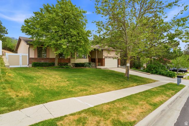 9057 S CHERBOURG PL, Sandy, UT 84093