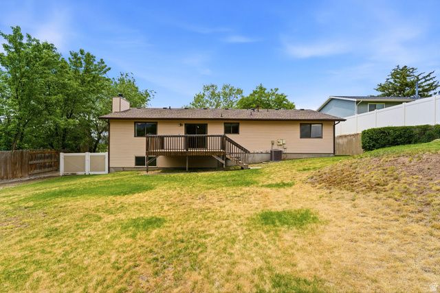 9057 S CHERBOURG PL, Sandy, UT 84093
