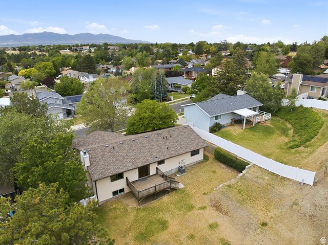 9057 S CHERBOURG PL, Sandy, UT 84093