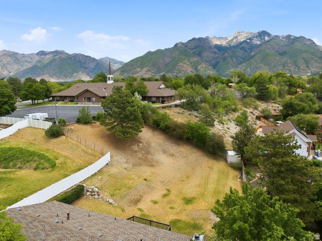 9057 S CHERBOURG PL, Sandy, UT 84093