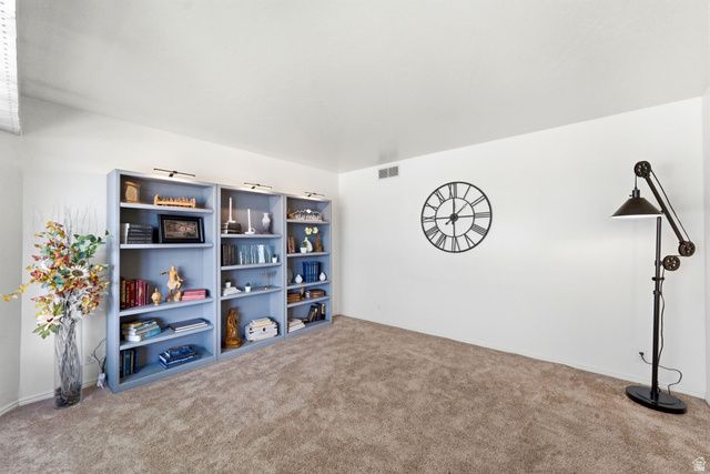9057 S CHERBOURG PL, Sandy, UT 84093