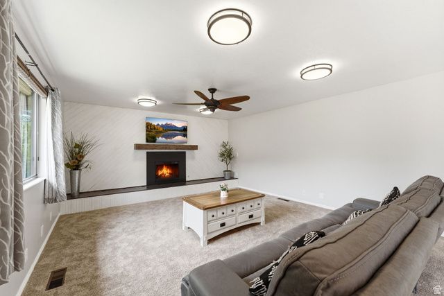 9057 S CHERBOURG PL, Sandy, UT 84093