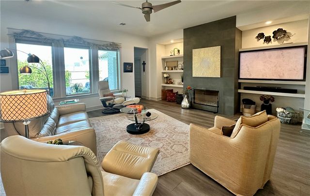 4105 Peregrine Court, Bryan, TX 77802