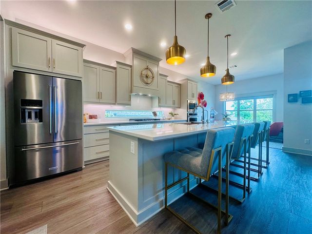 4105 Peregrine Court, Bryan, TX 77802